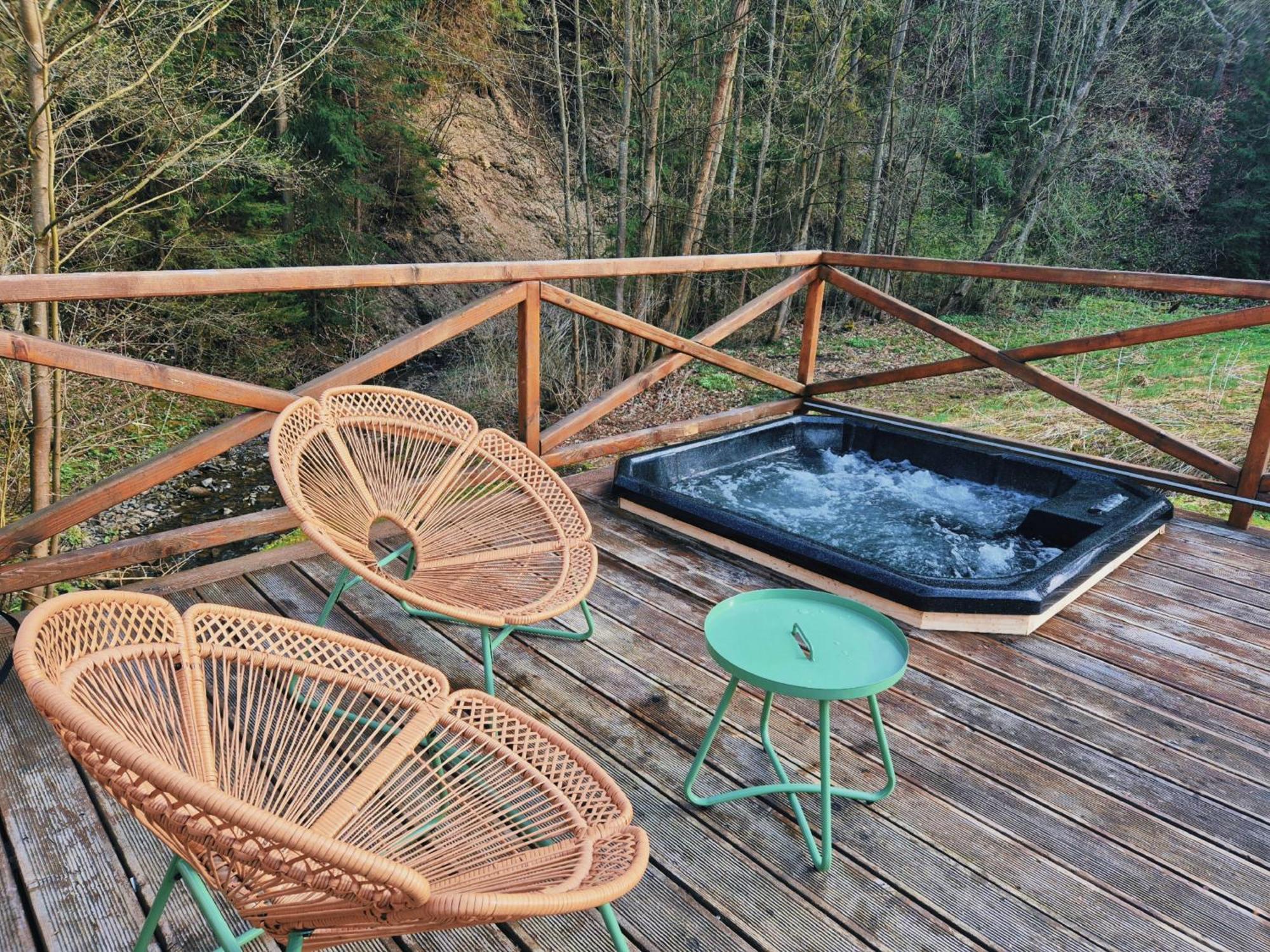 U Parow Sauna & Jacuzzi เบียลกาตัทร์ชันสกา ภายนอก รูปภาพ