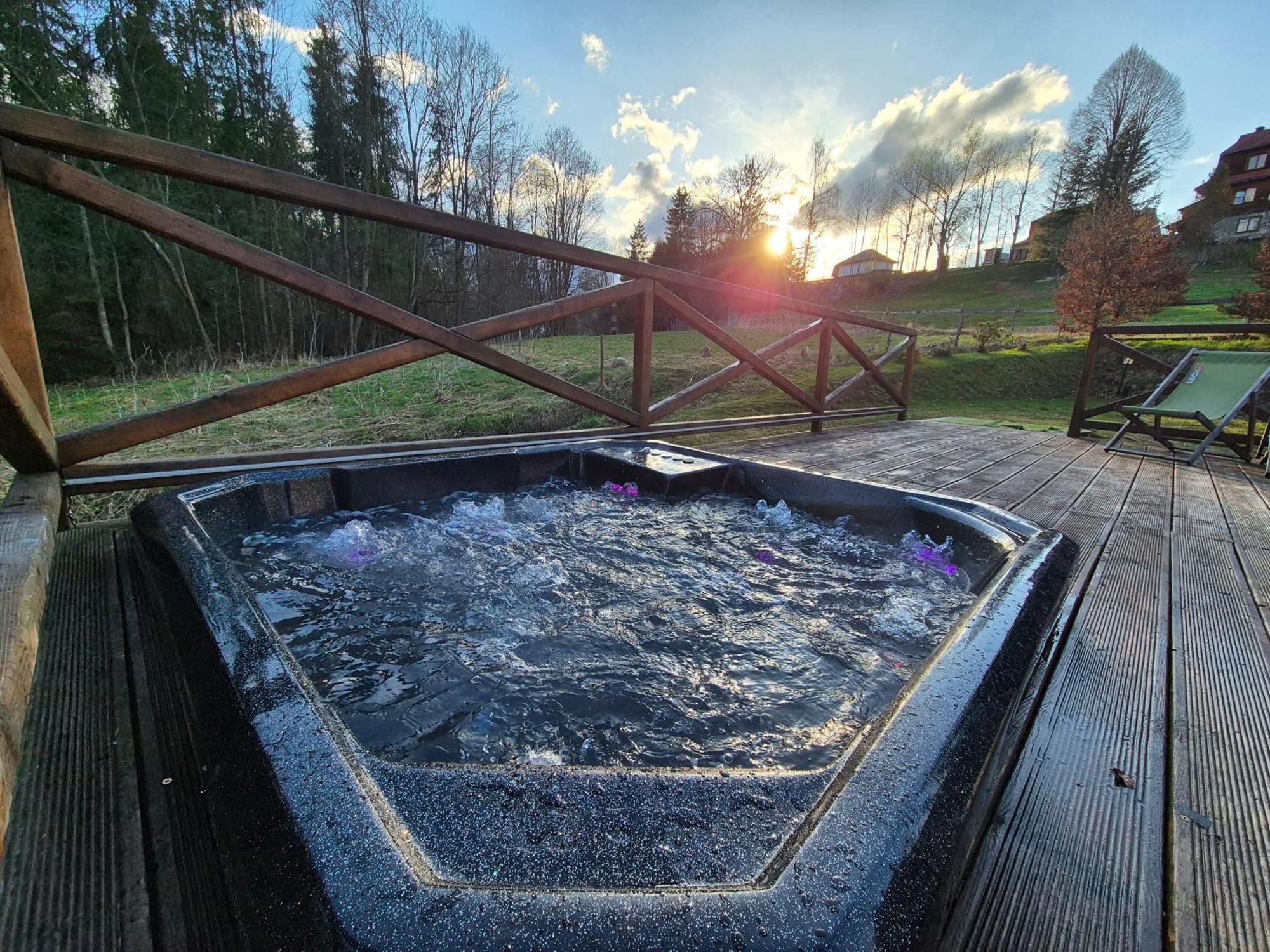U Parow Sauna & Jacuzzi เบียลกาตัทร์ชันสกา ภายนอก รูปภาพ