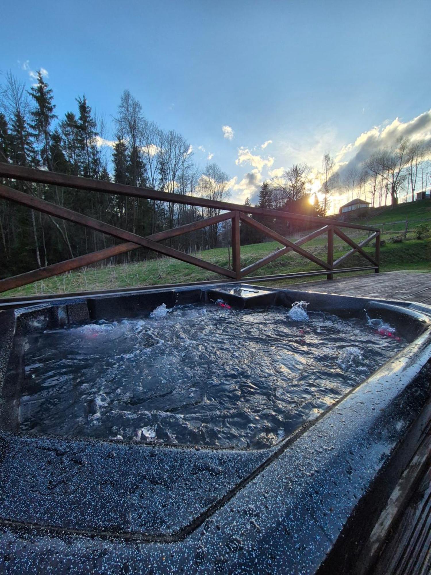 U Parow Sauna & Jacuzzi เบียลกาตัทร์ชันสกา ภายนอก รูปภาพ