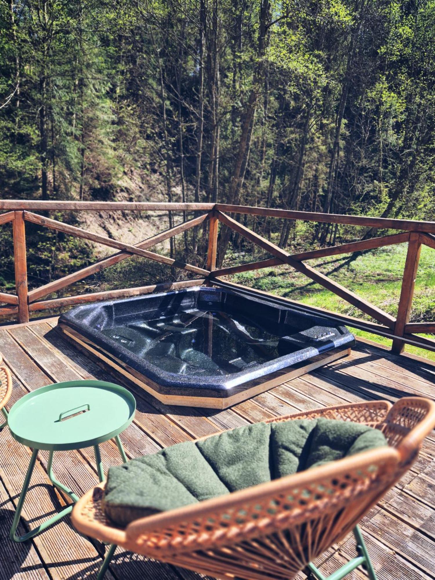 U Parow Sauna & Jacuzzi เบียลกาตัทร์ชันสกา ภายนอก รูปภาพ